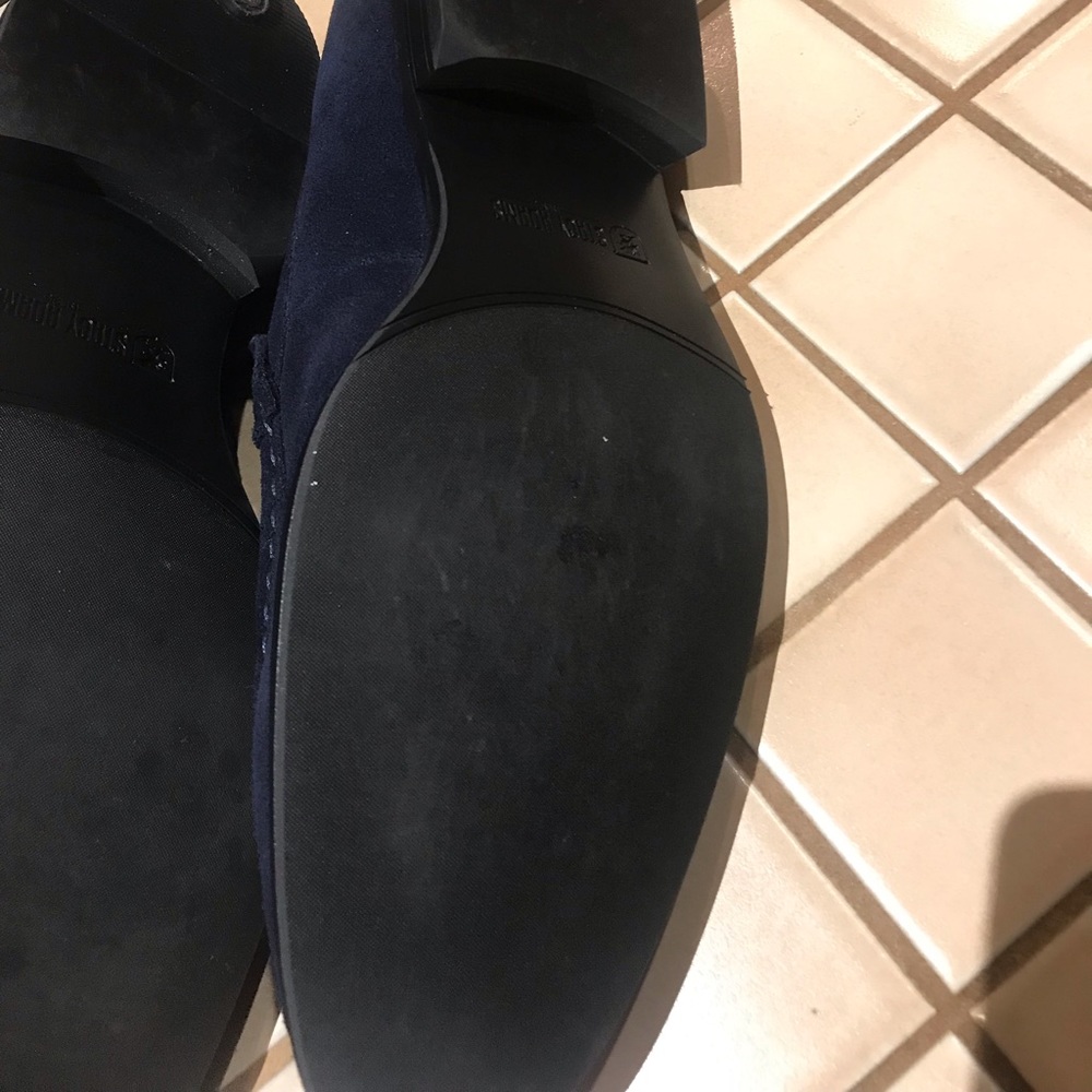Blue Suede Shoes - Picture 2 of 4